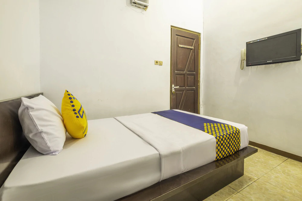 Hotel Aden 2 Syariah by OYO Rooms