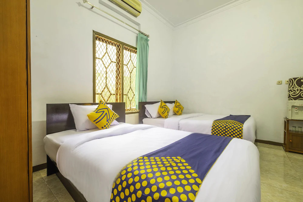 Hotel Aden 2 Syariah by OYO Rooms