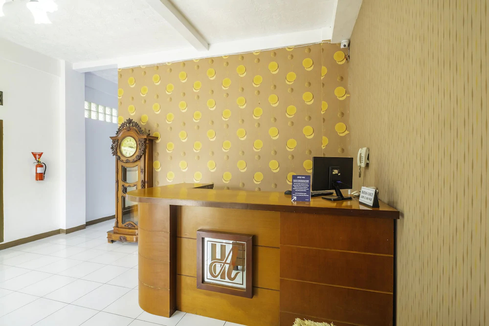 Hotel Aden 2 Syariah by OYO Rooms