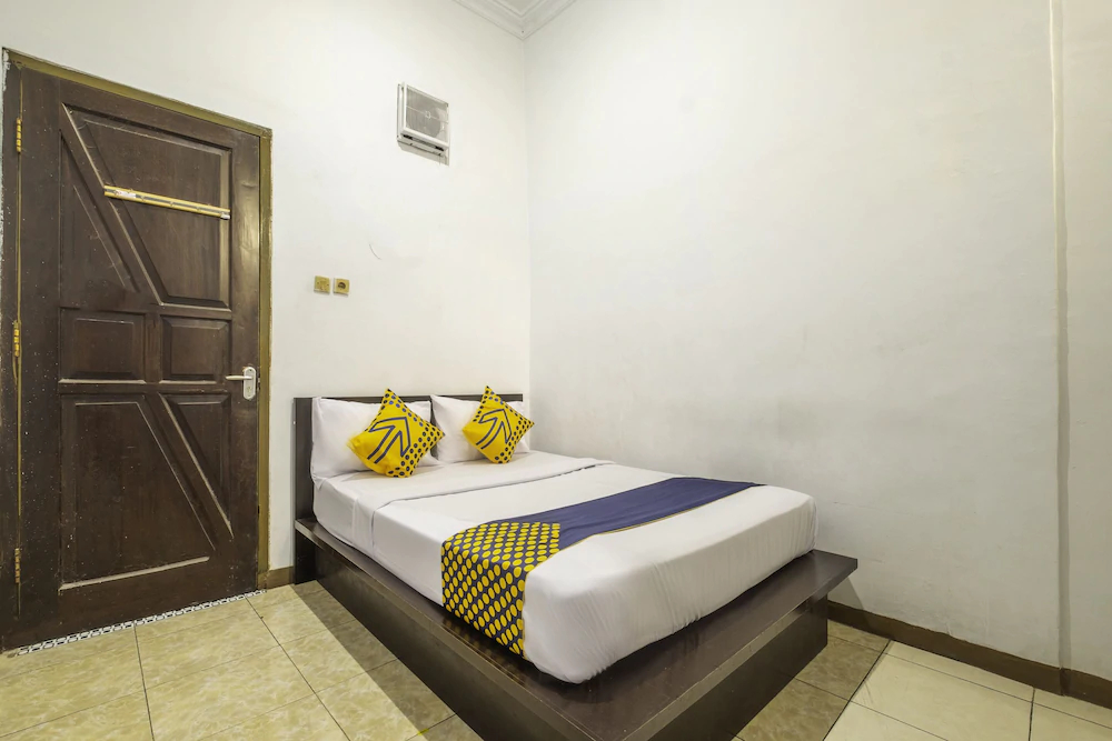 Hotel Aden 2 Syariah by OYO Rooms