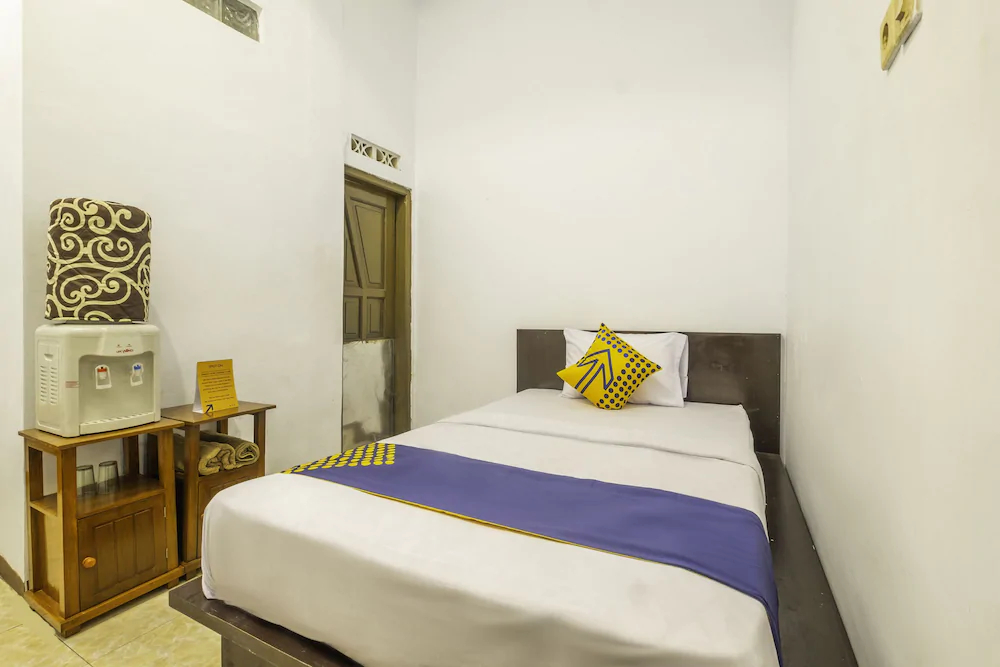 Hotel Aden 2 Syariah by OYO Rooms