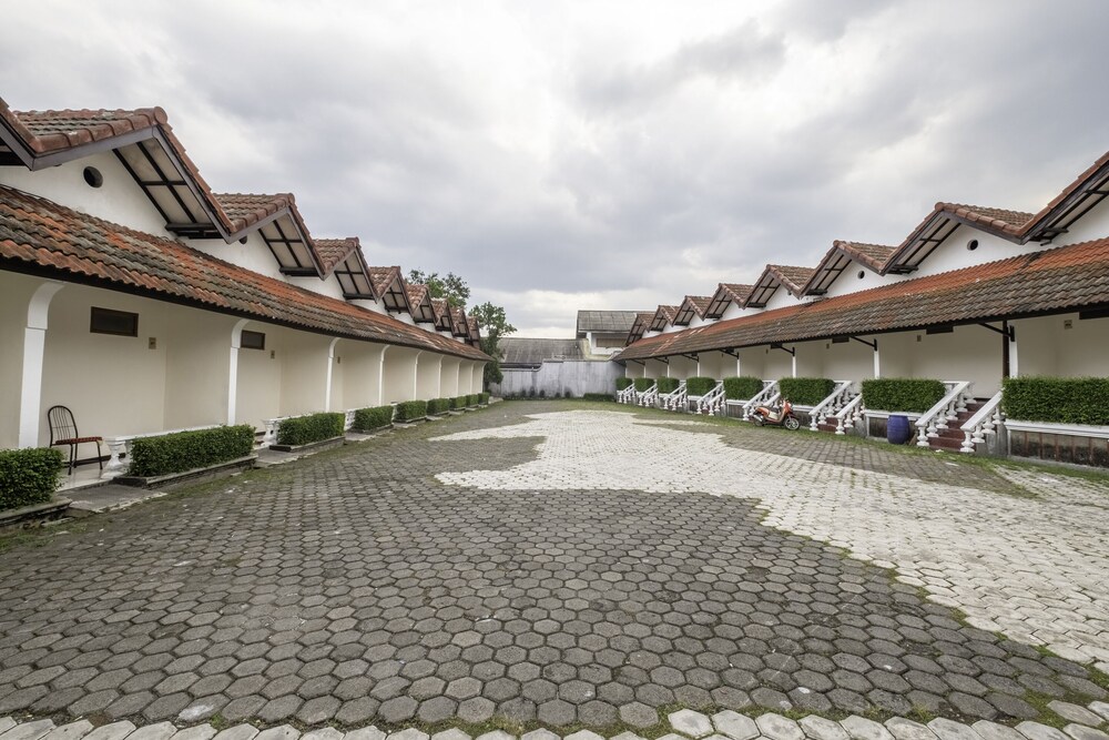 Hotel Padjadjaran by OYO Rooms