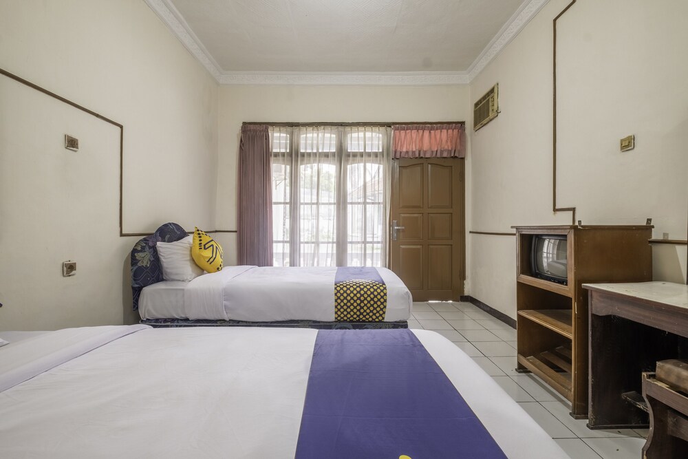 Hotel Padjadjaran by OYO Rooms