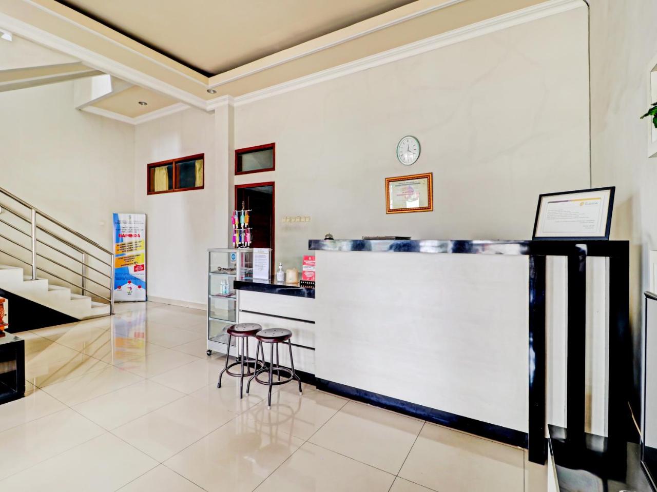 Hotel Srikandi Syariah by OYO Rooms