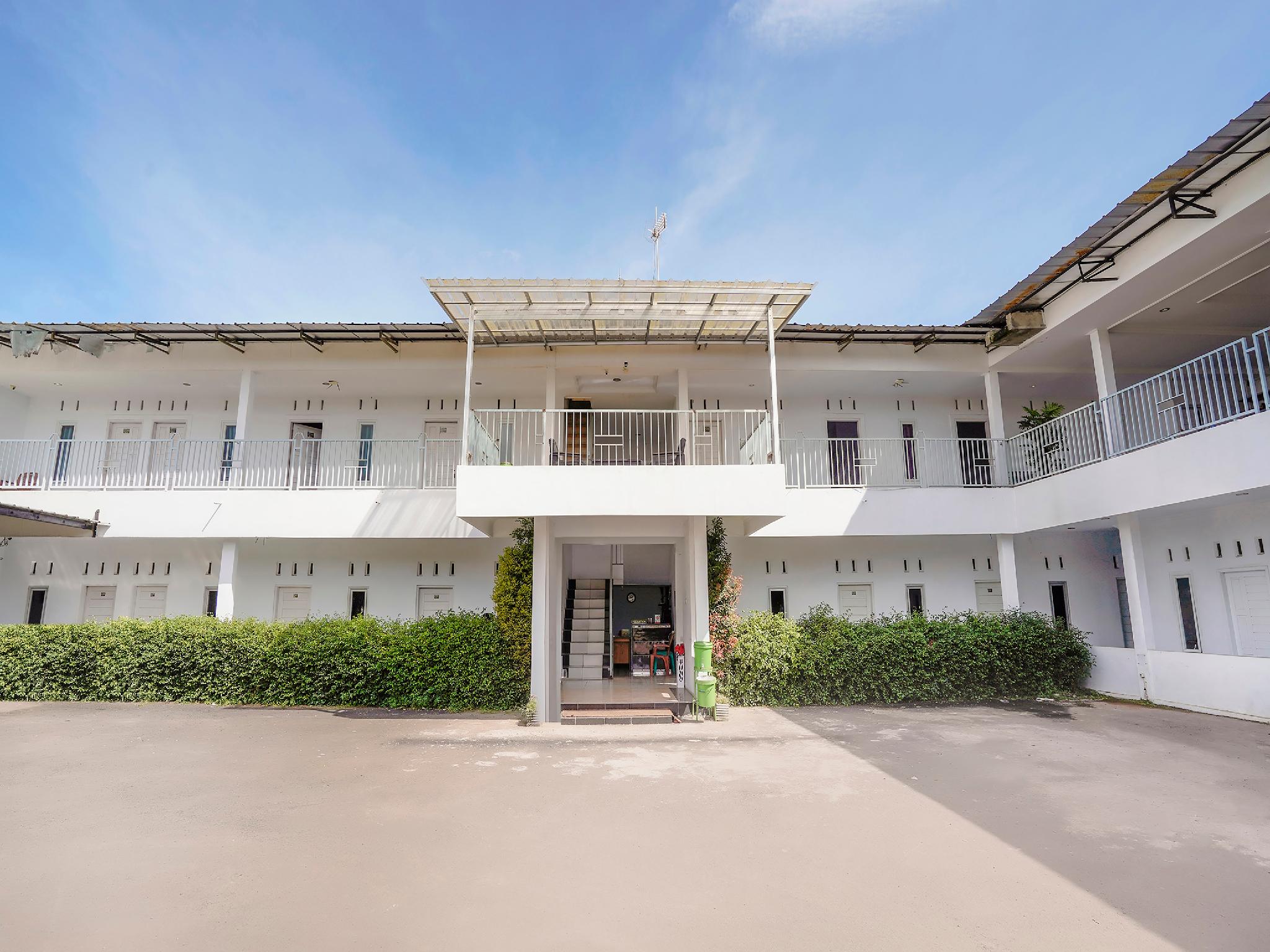 Pondok Tasyiq Guest House by OYO Rooms