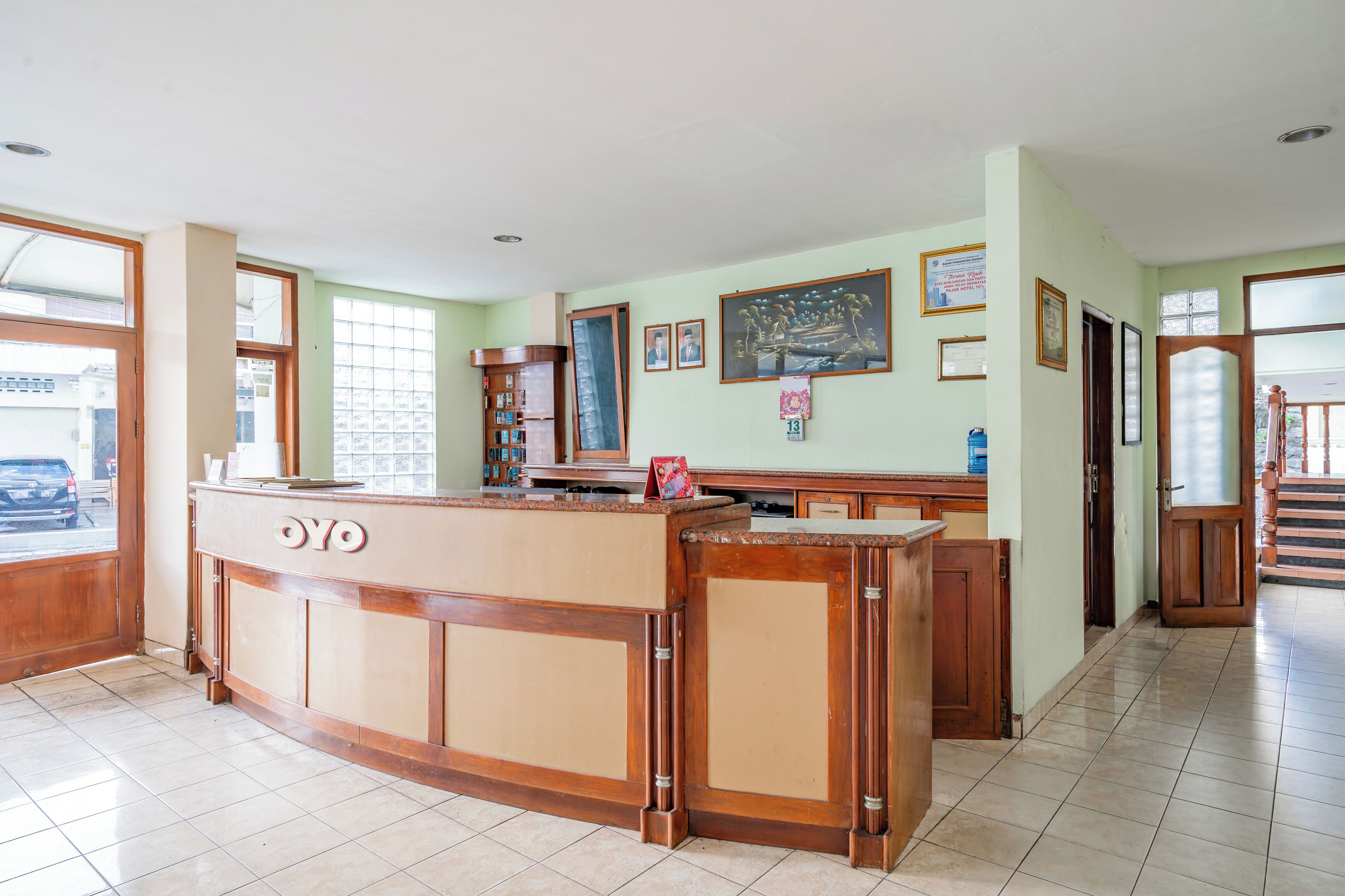 Super OYO Capital O 94108 Hotel Abad