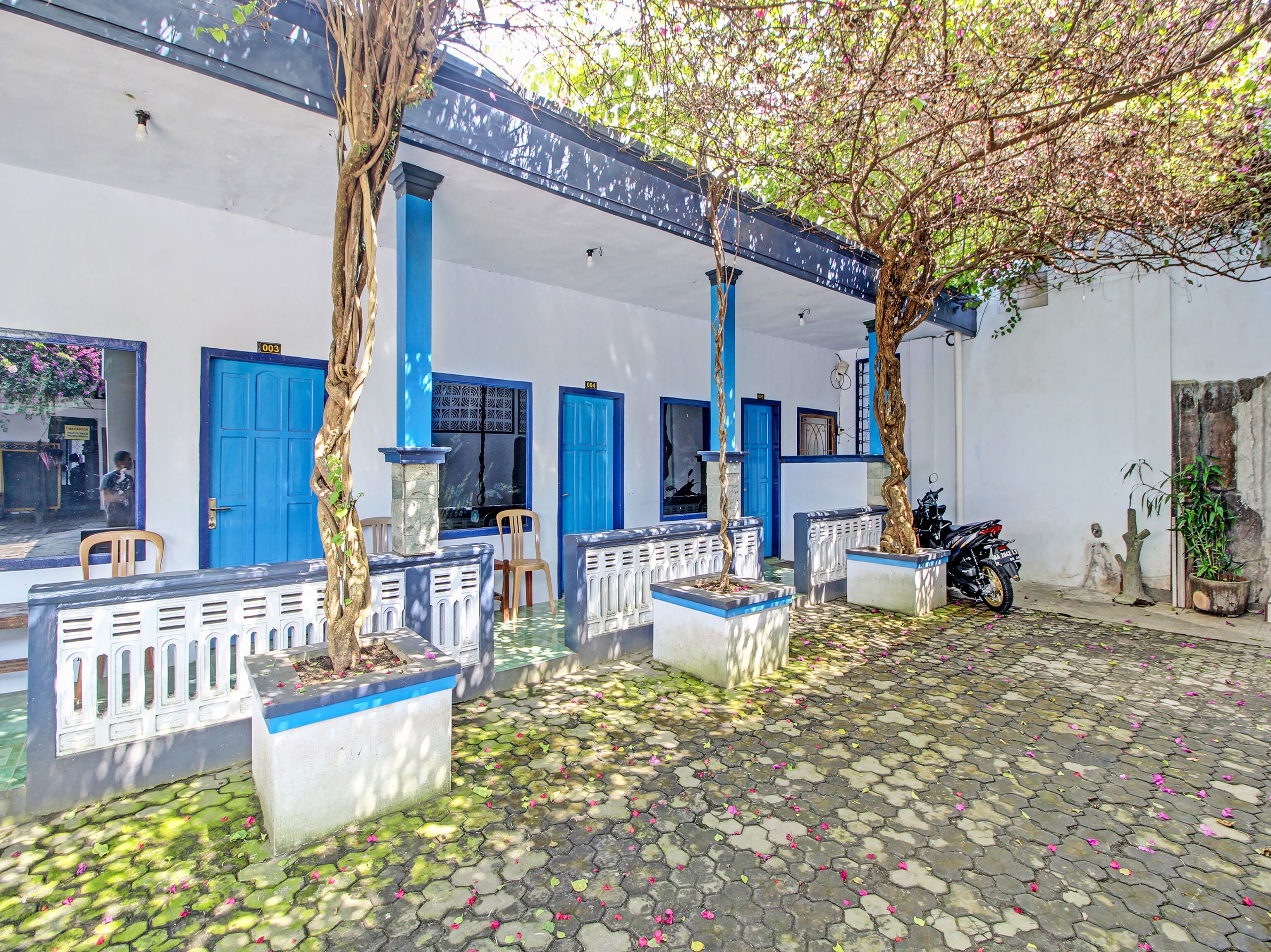 Spot On 91694 Hotel Rama Chandra