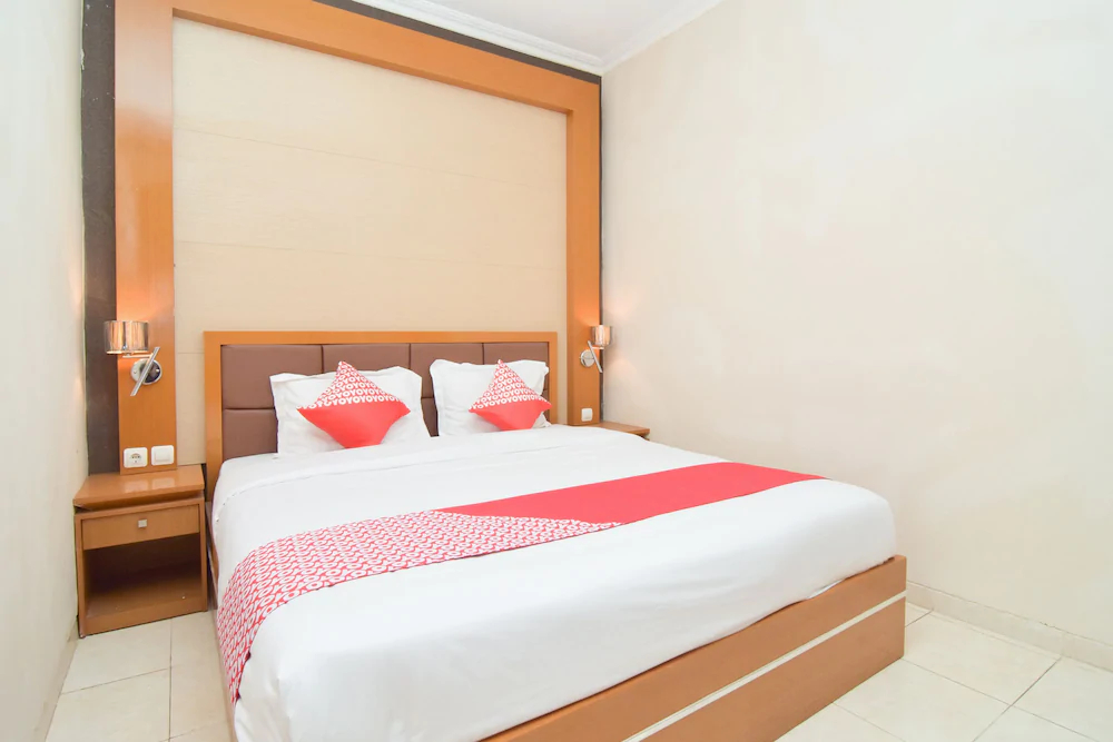 Hotel & Restaurant Basra