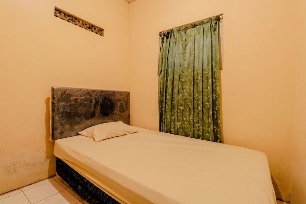 Omah Nggunung Cafe & Homestay