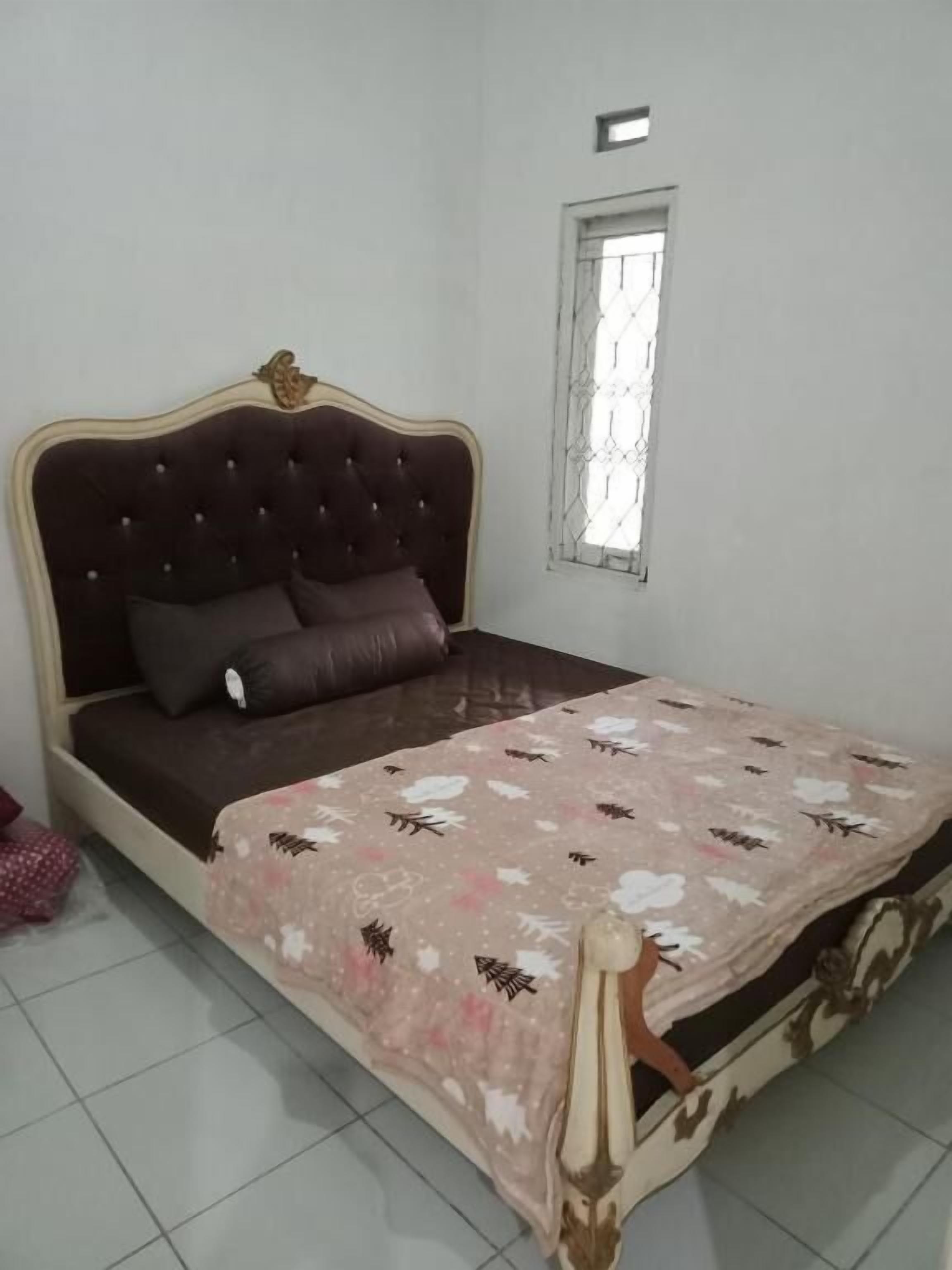 Express O 92303 Homestay Mutiara Wonosobo Syariah