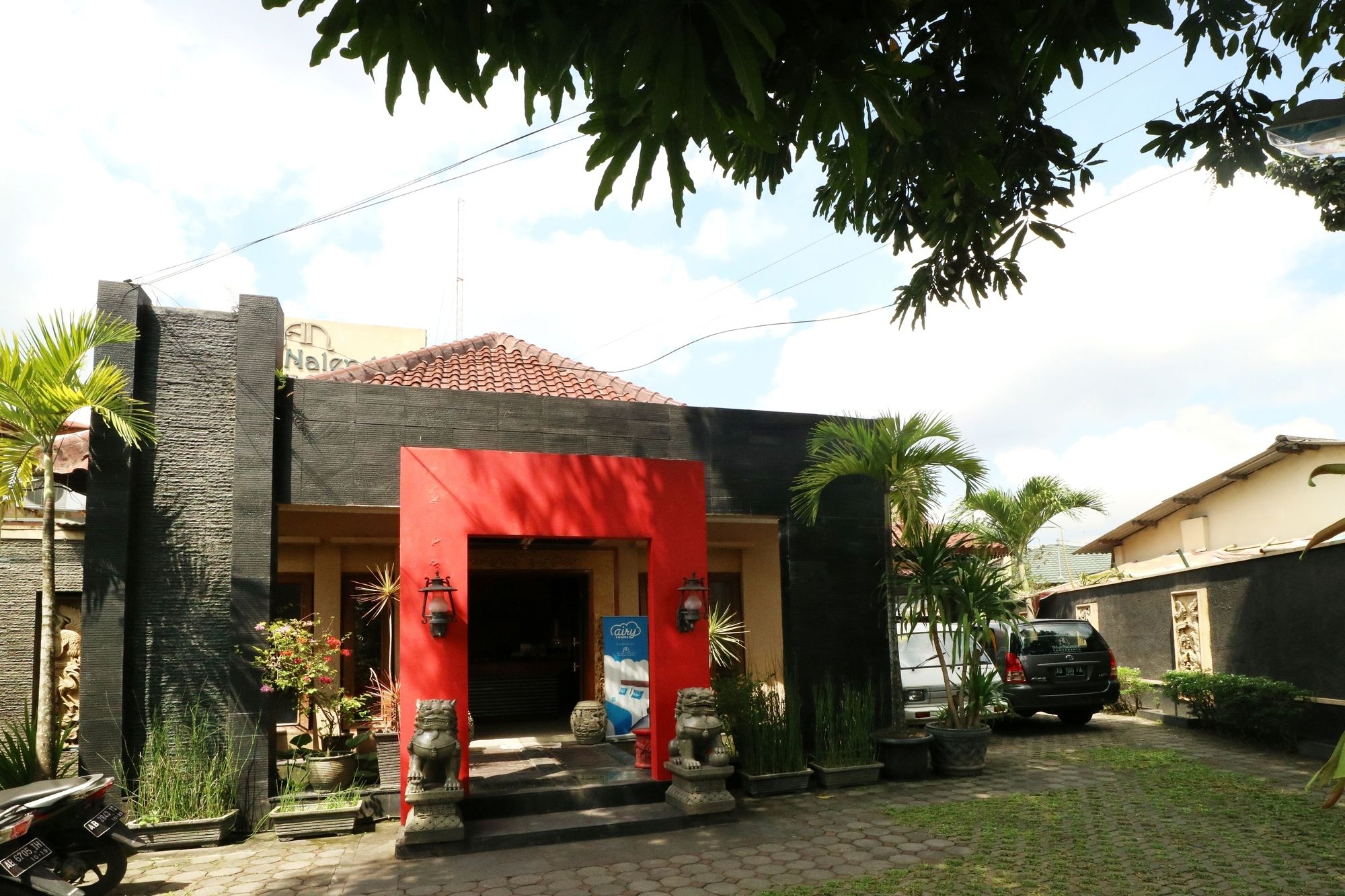 Adya Nalendra Boutique Hotel