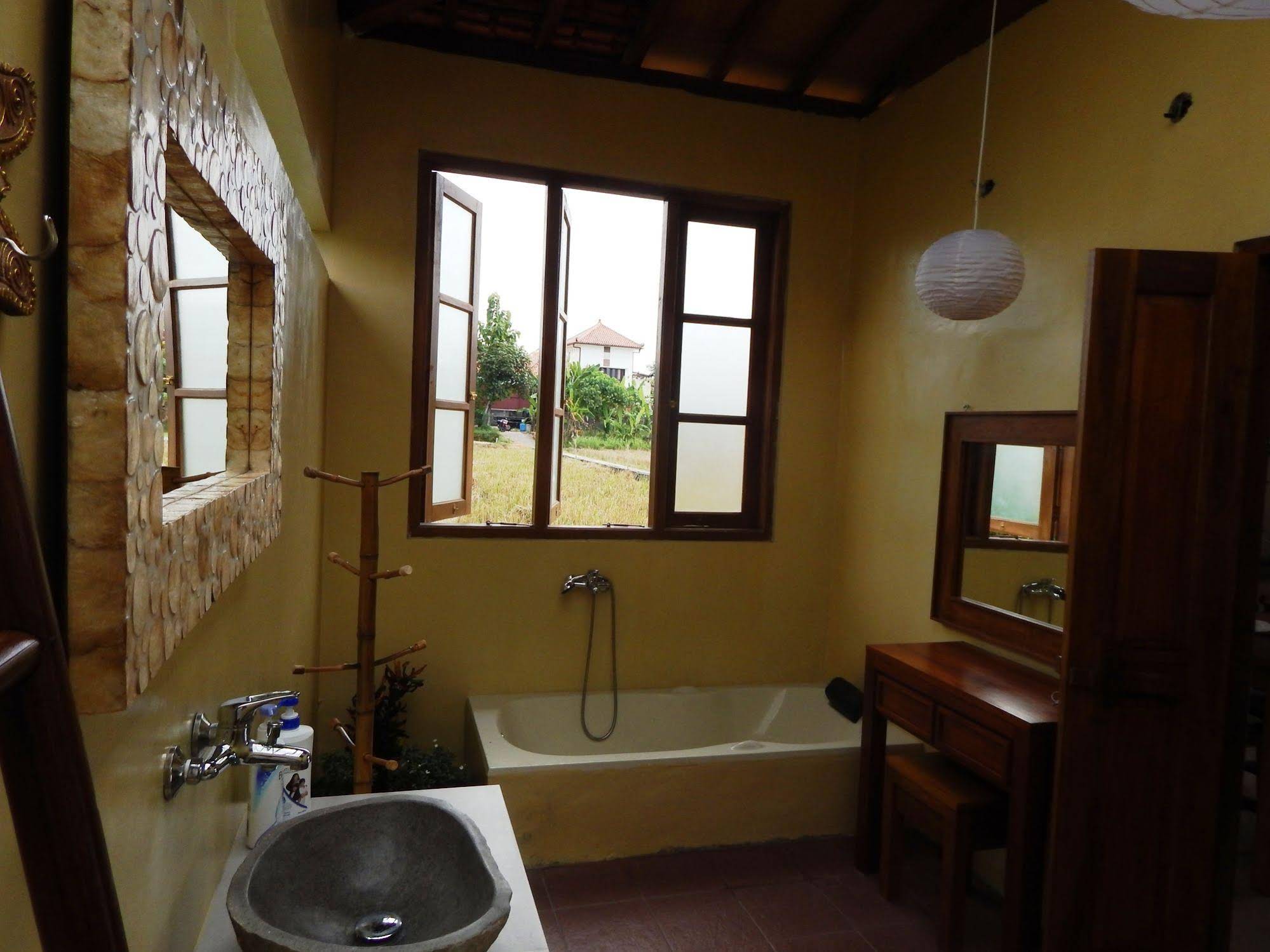 Alamanda Villa's Rooms & Adventure