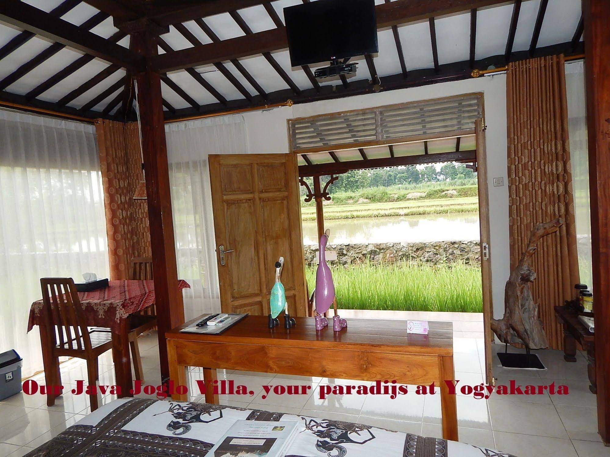 Alamanda Villa's Rooms & Adventure