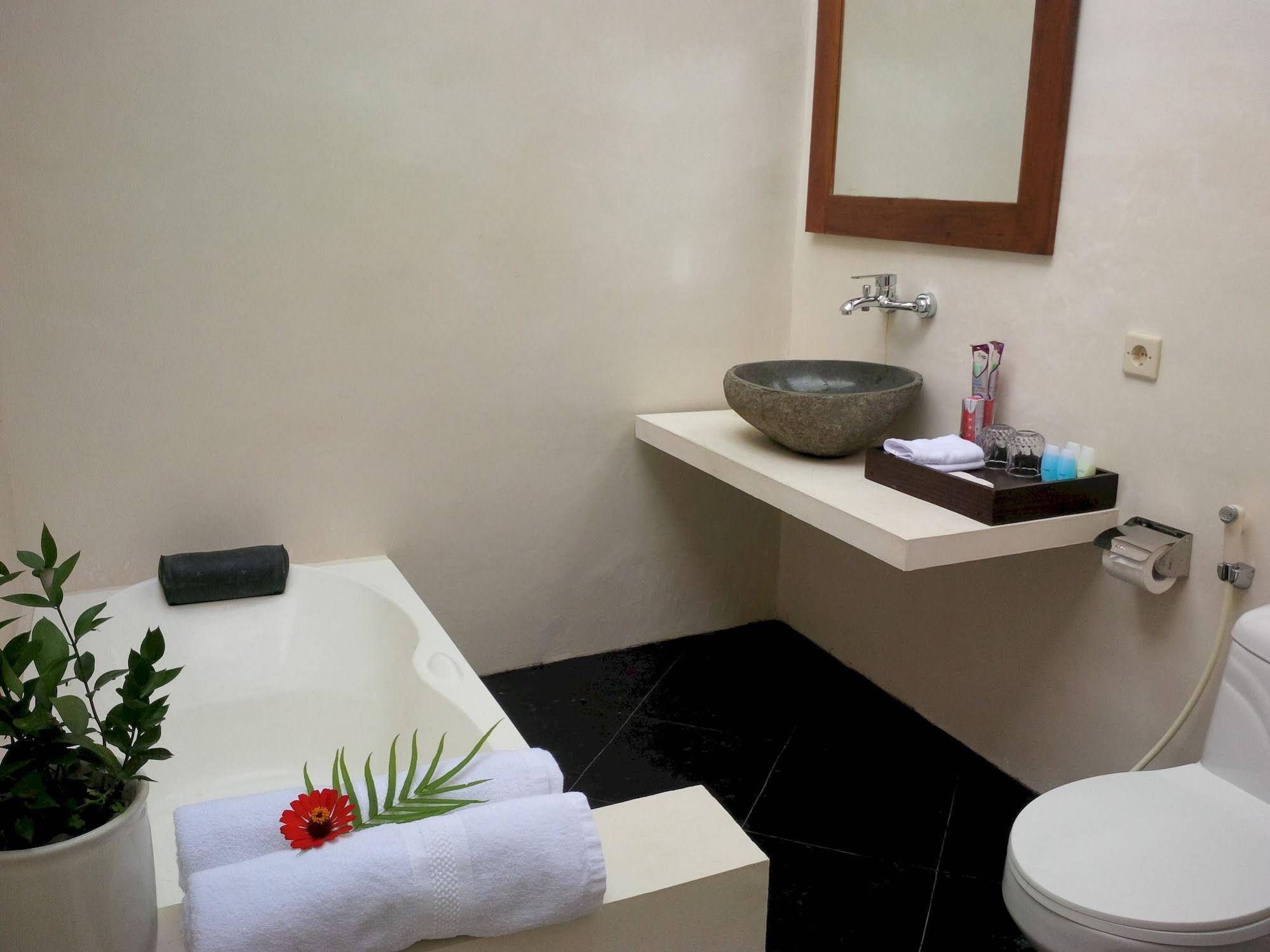 Alamanda Villa's Rooms & Adventure