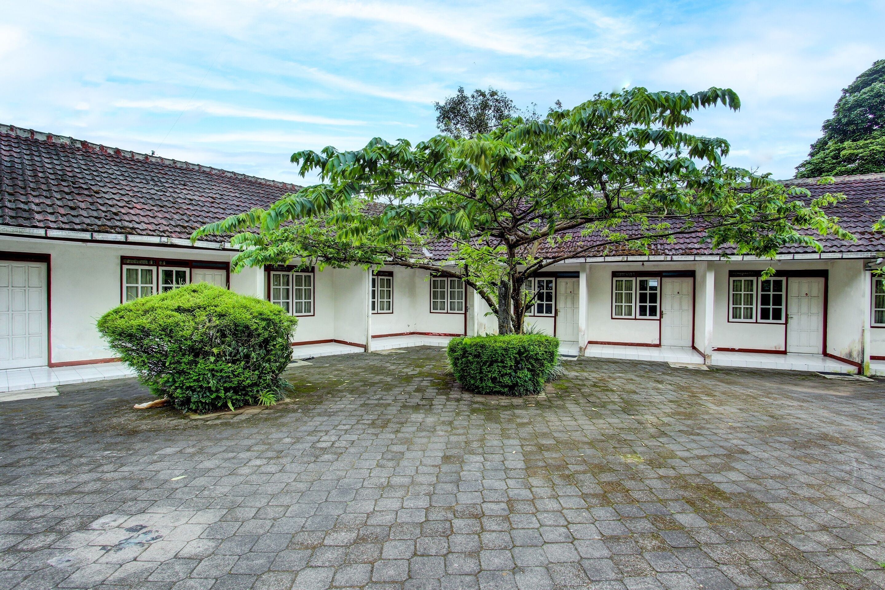 Asta Guesthouse by Oyo