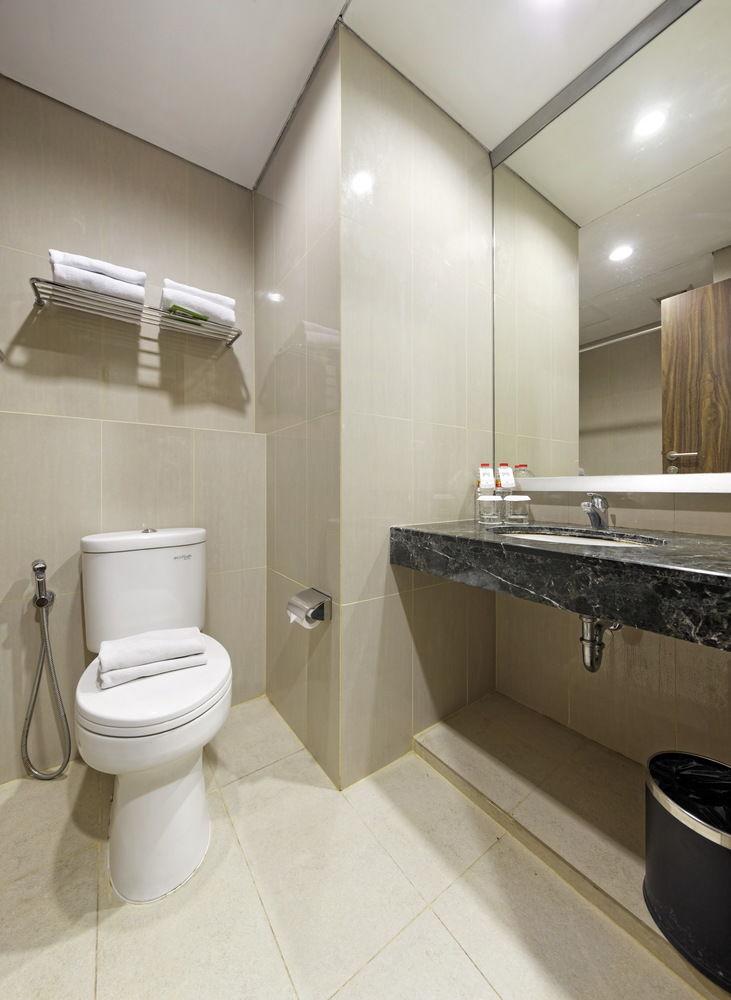 Atrium Premiere Hotel