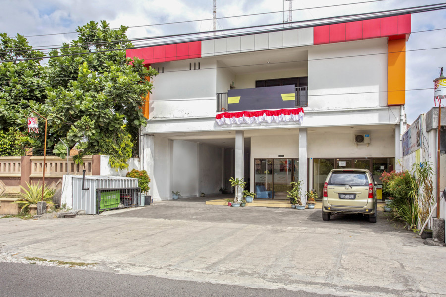 RedDoorz near Adisucipto Airport 3