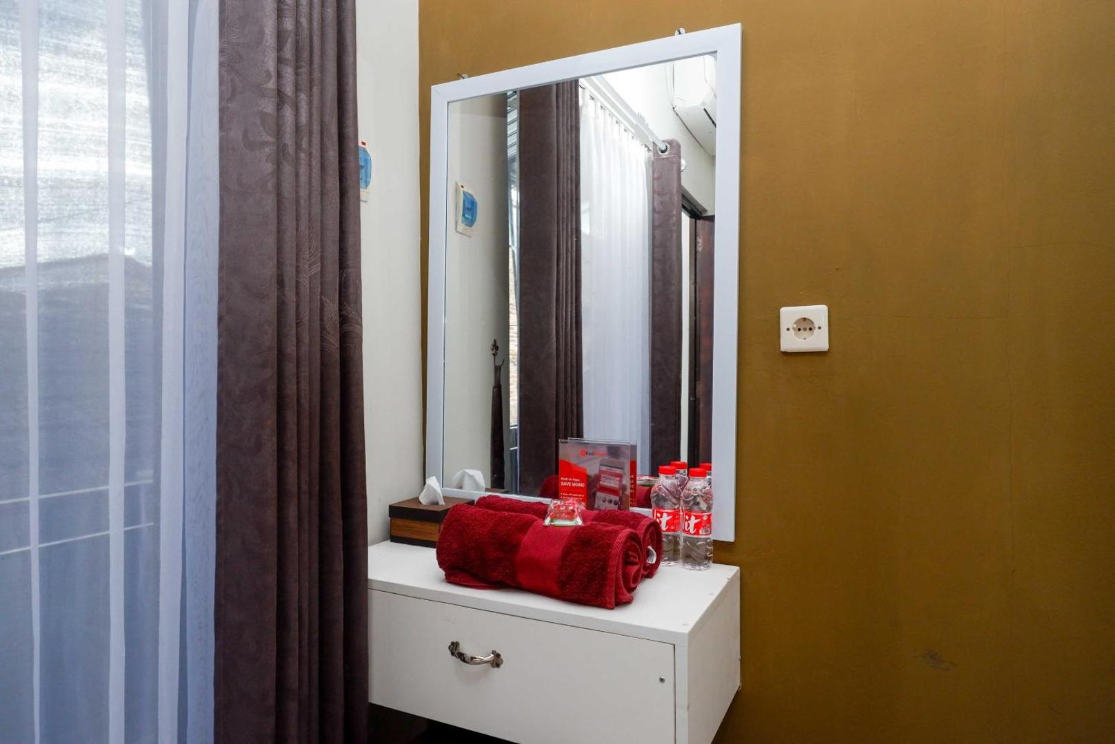 Berlian Homestay Wirobrajan by Reddoors