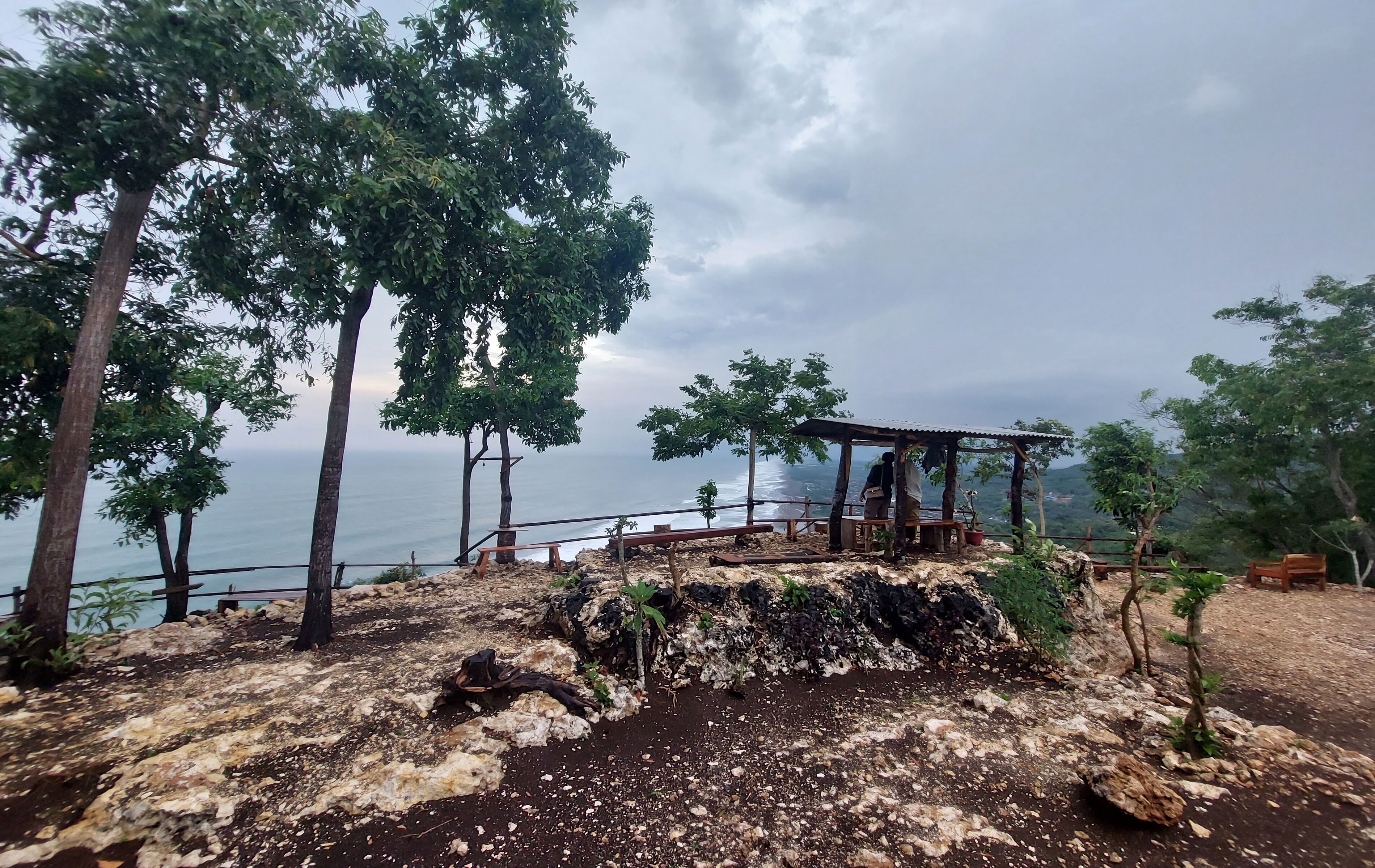 Bukit Shoka Top View Camp