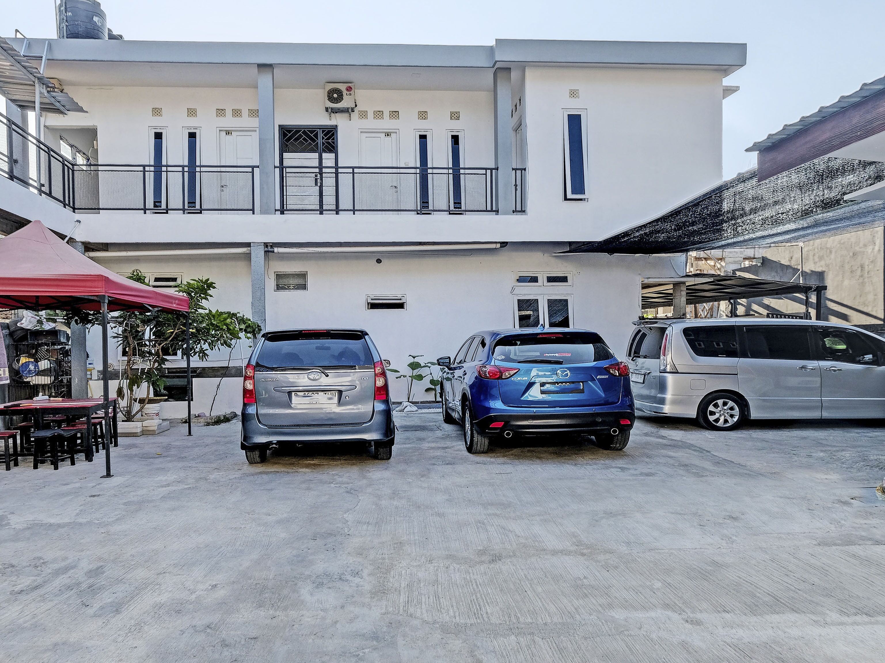 Capital O 92963 Global House Syariah