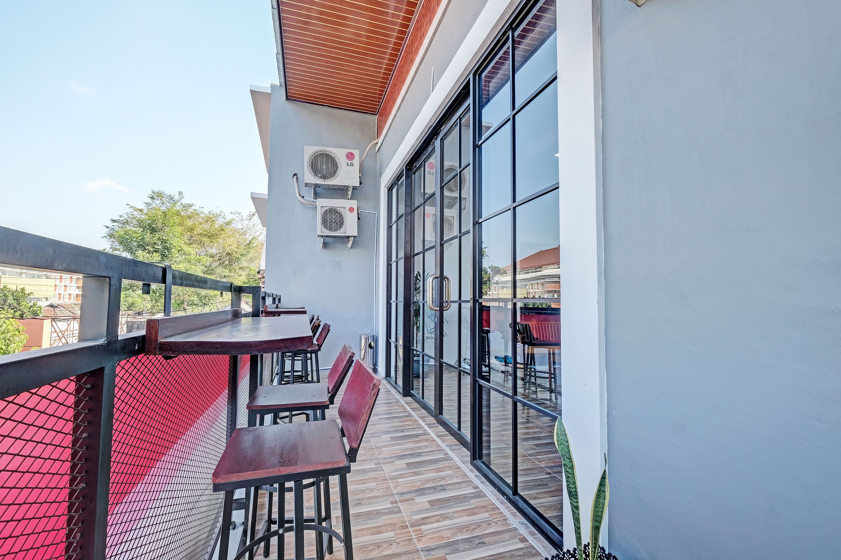 Capital O 92963 Global House Syariah