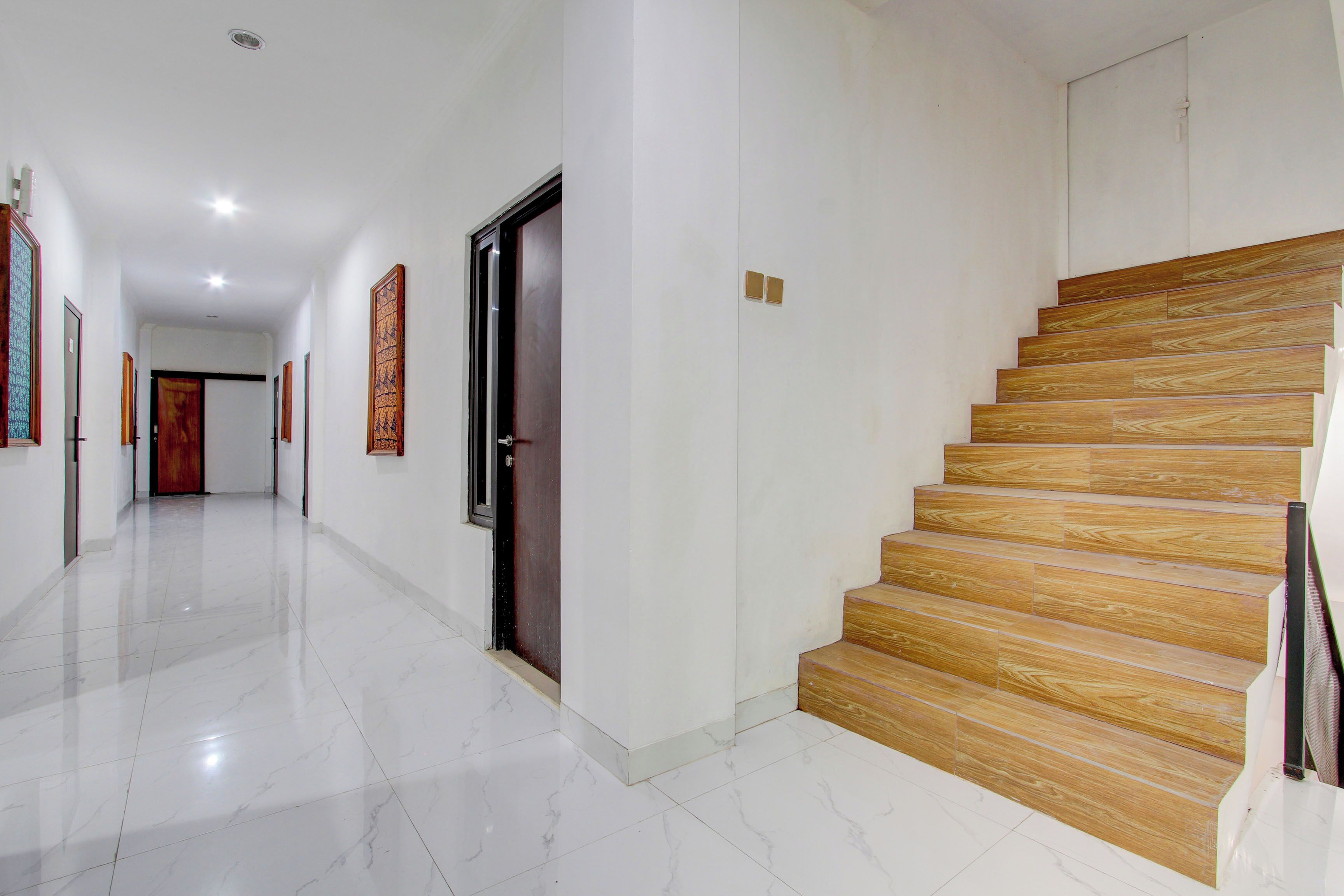 Capital O 93266 Palmier Hotel