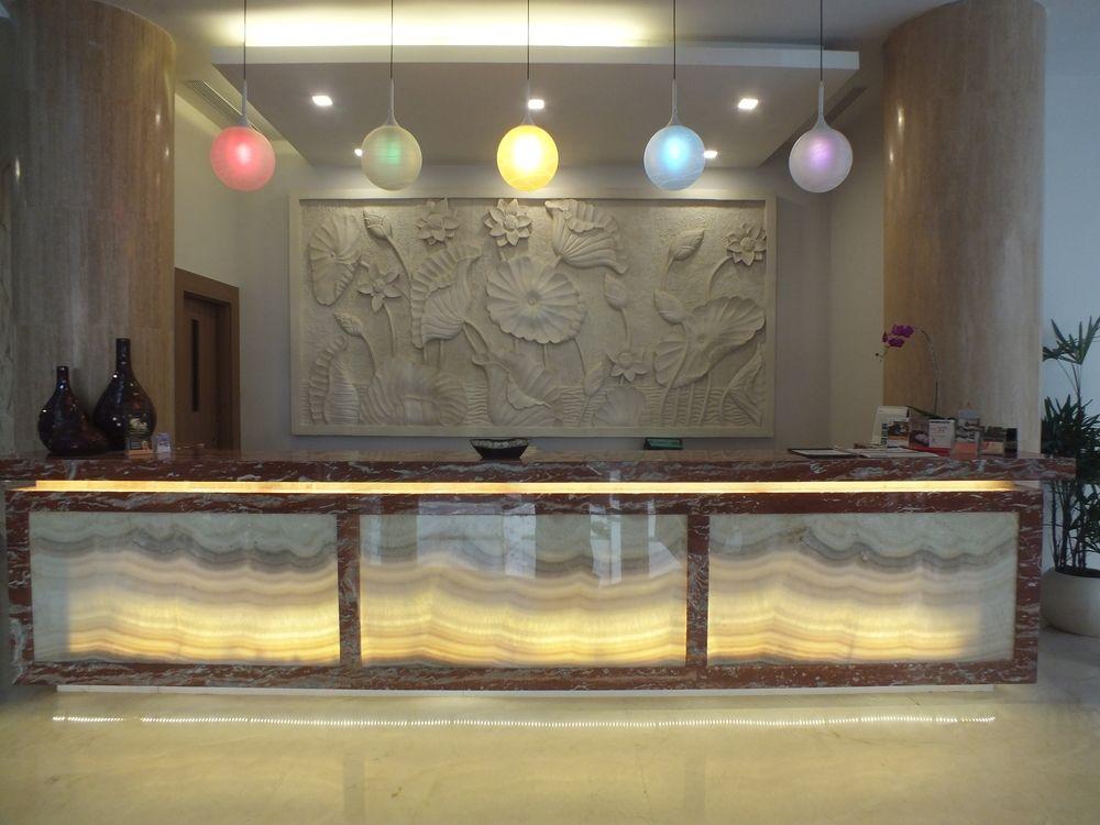 Cavinton Hotel