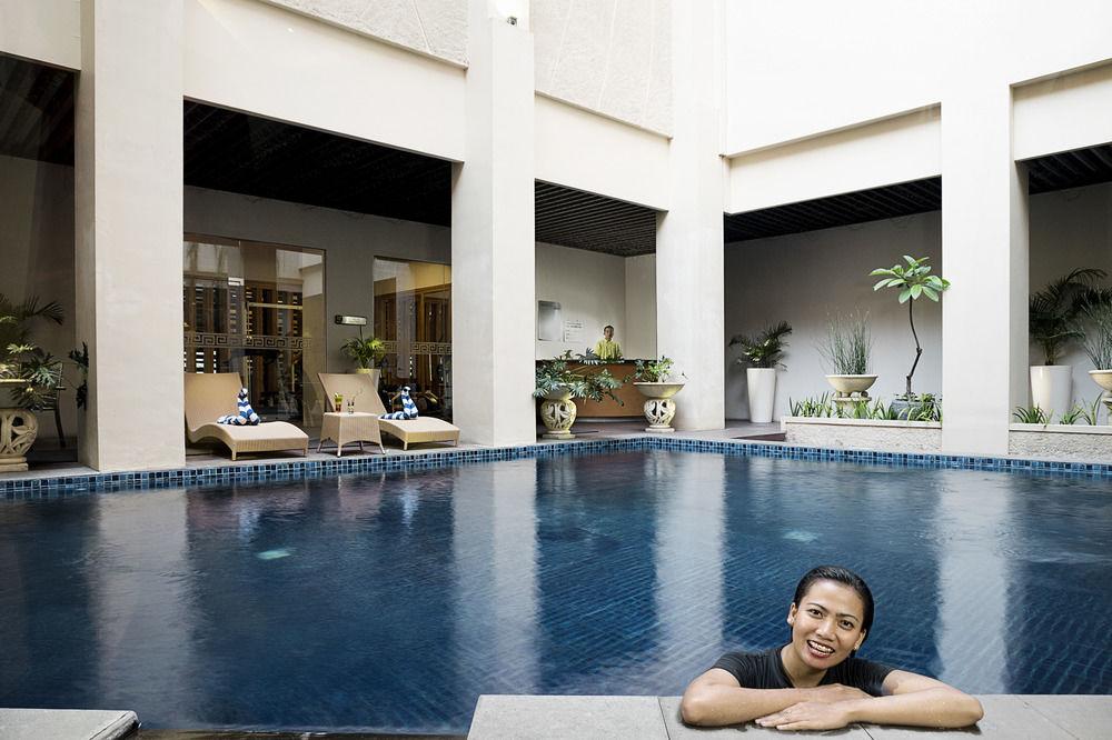 Cavinton Hotel