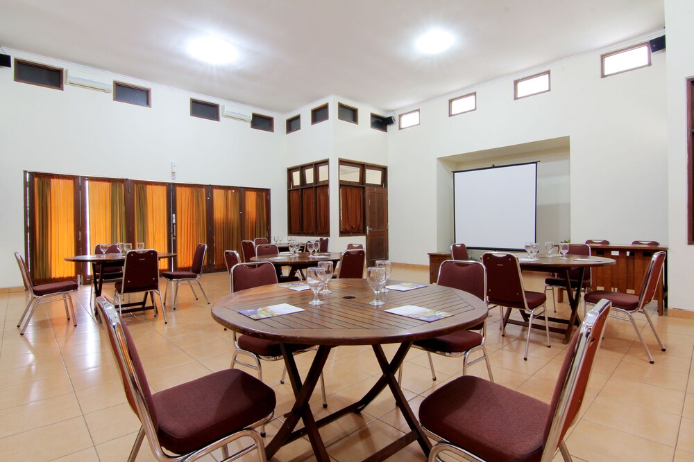 Disaster Oasis Training Center Hotel