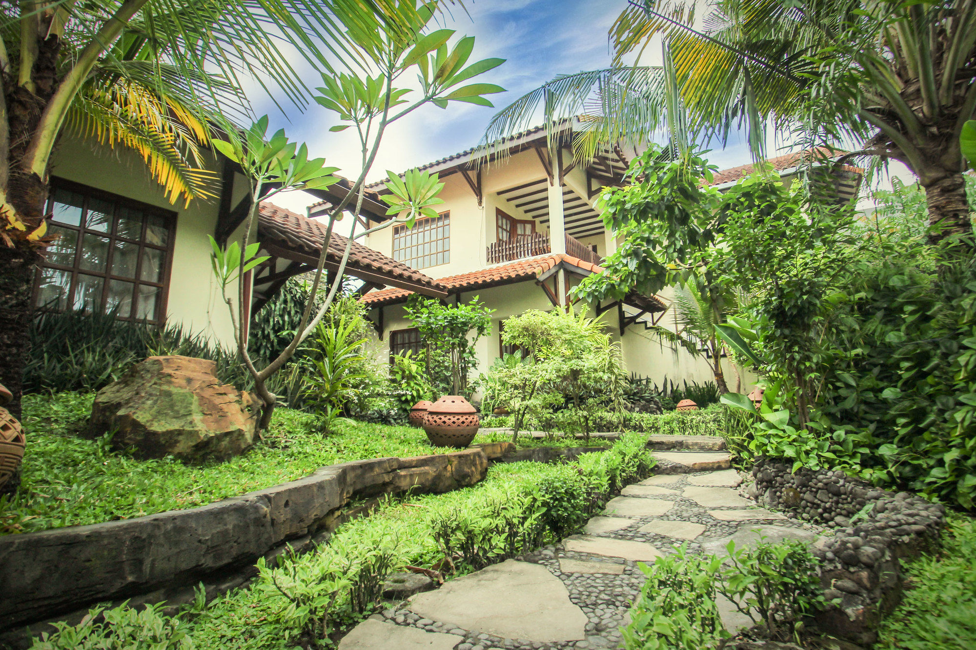 Duta Garden Hotel