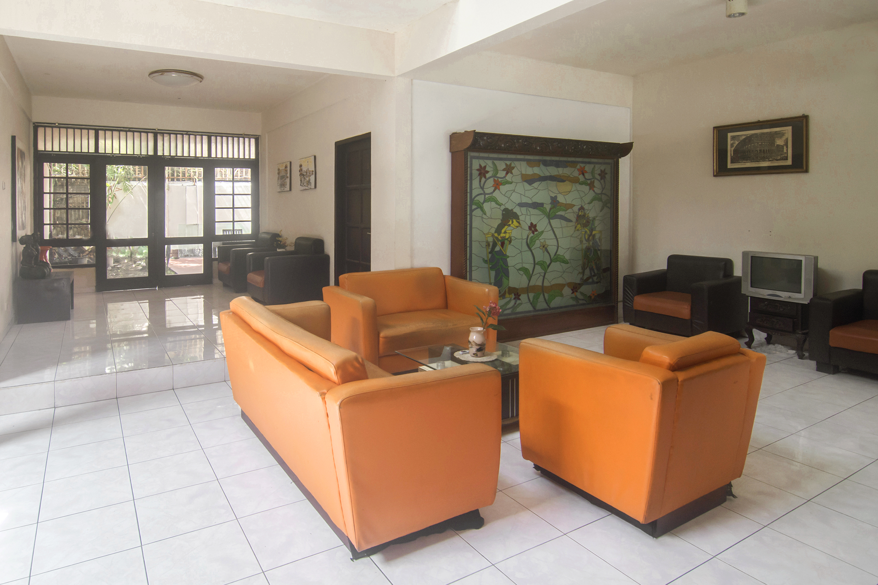 Emdi House Timoho by OYO Rooms