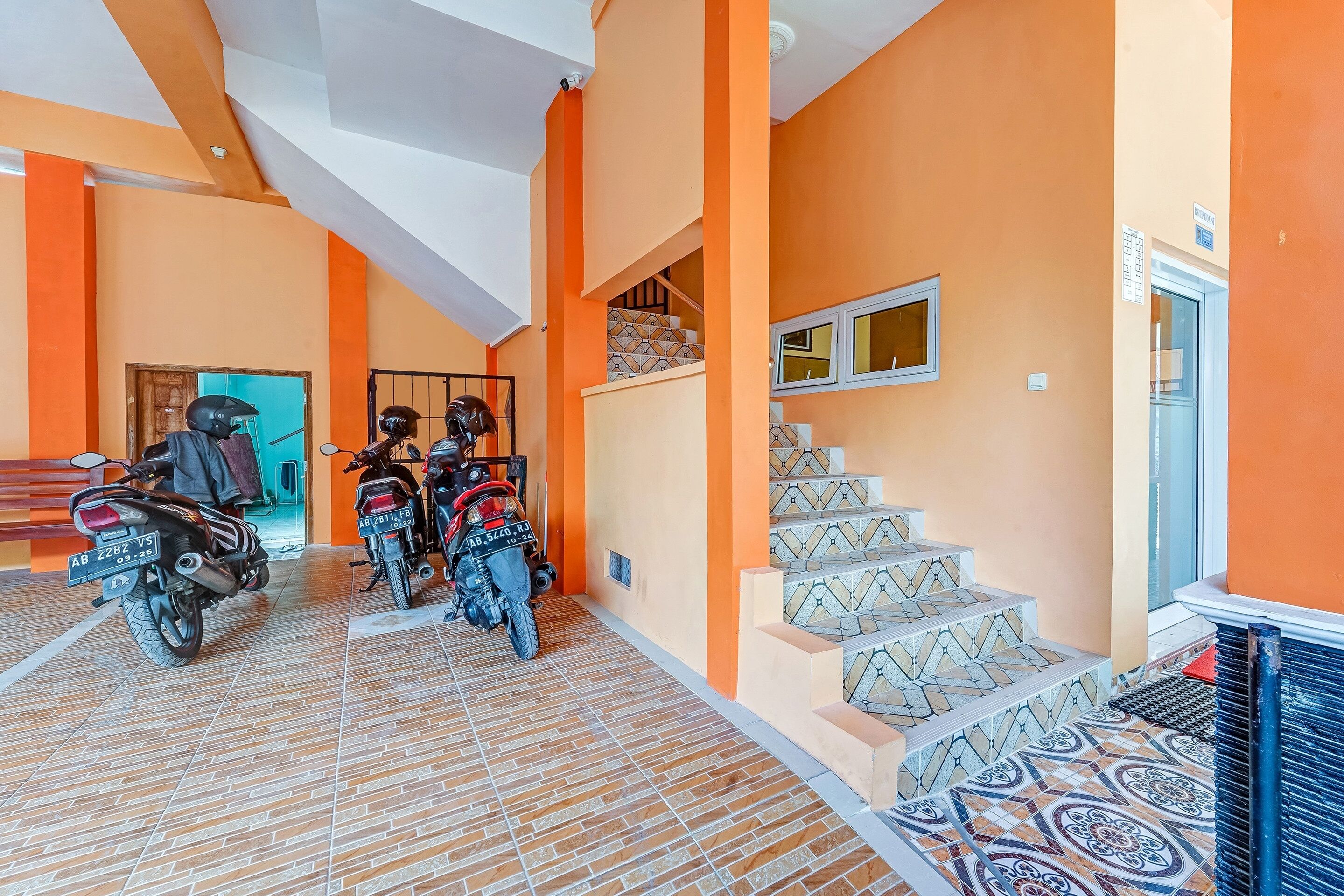 Endrayanti Inn by OYO