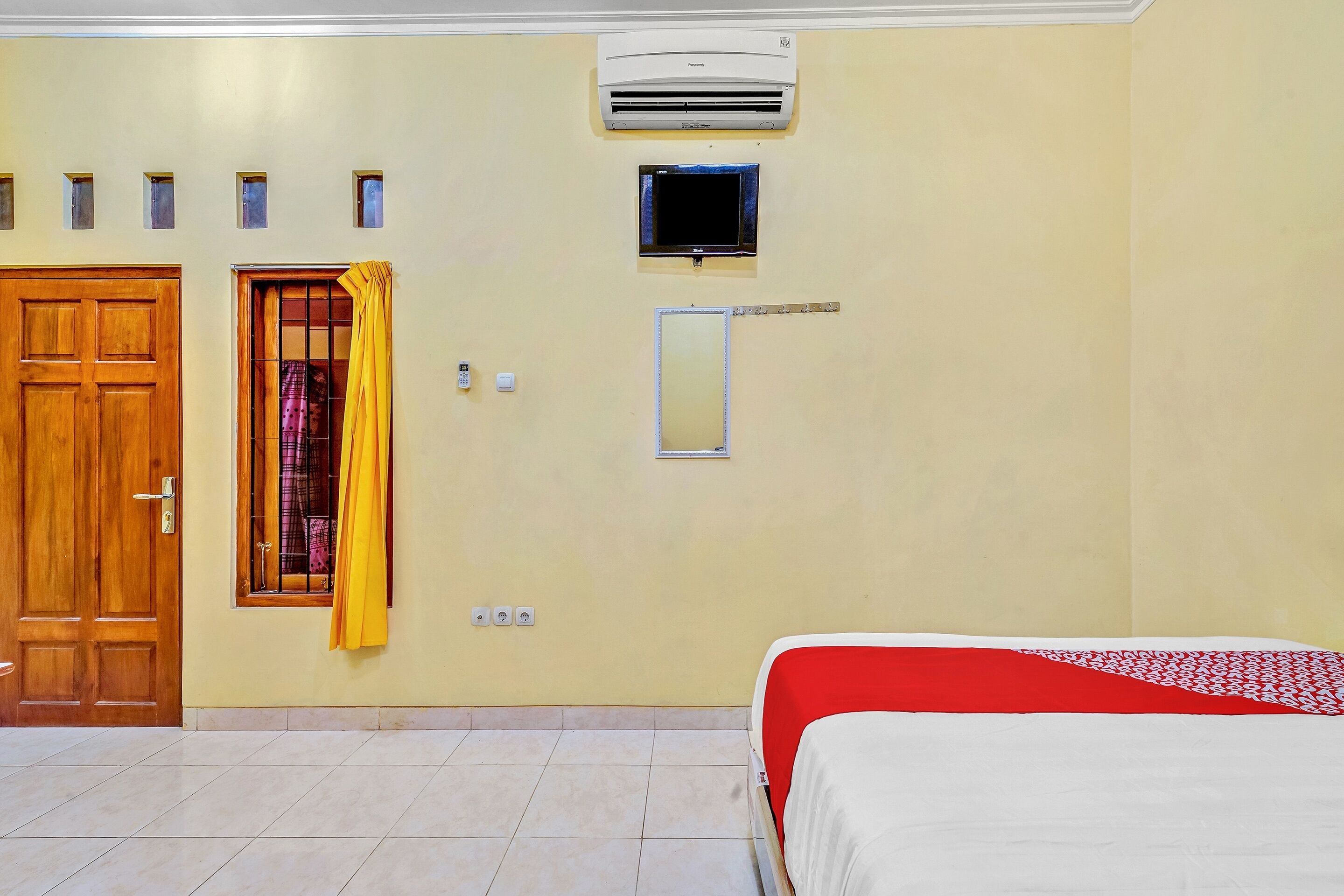 Endrayanti Inn by OYO
