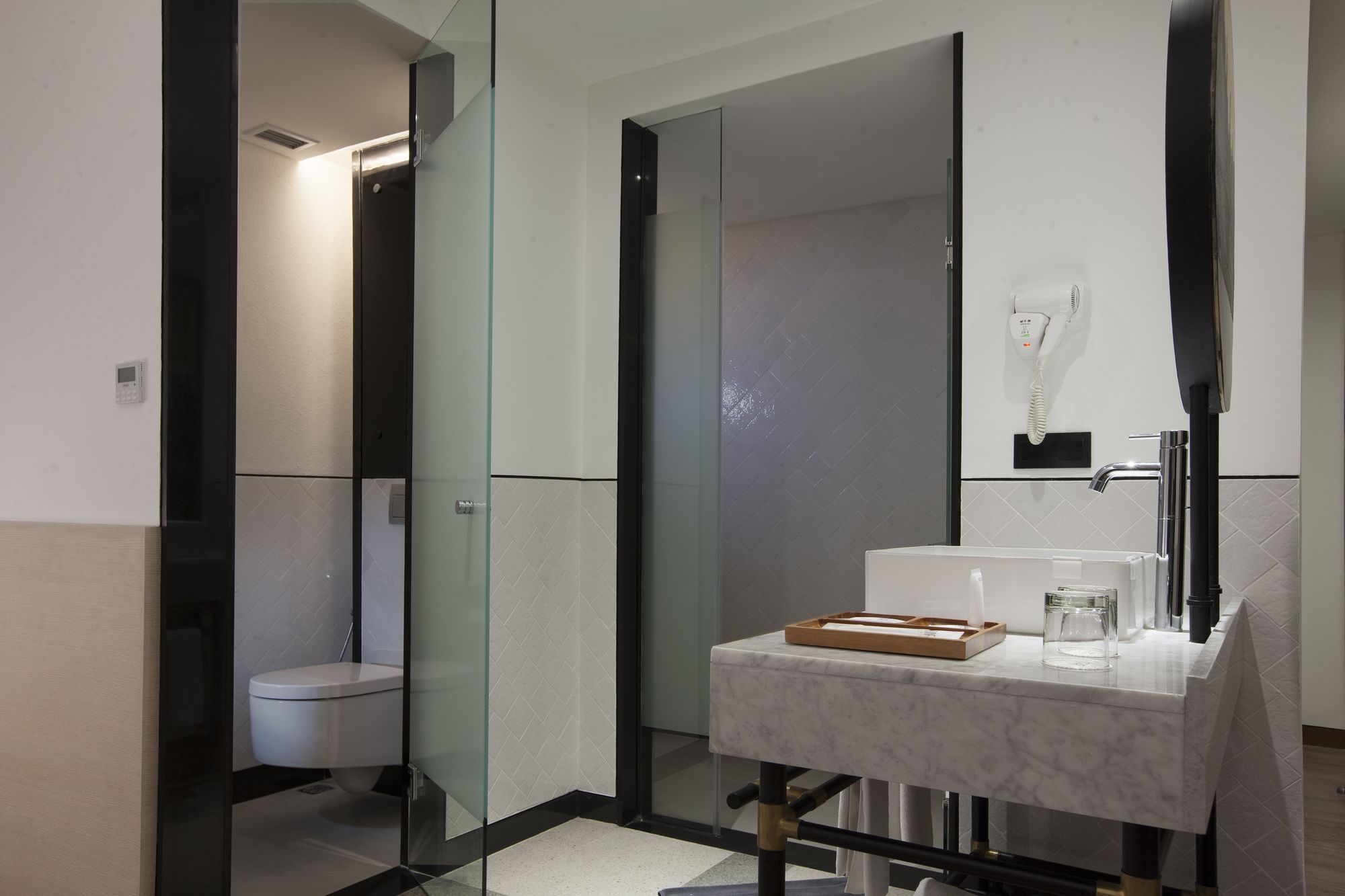 Gaia Cosmo Hotel