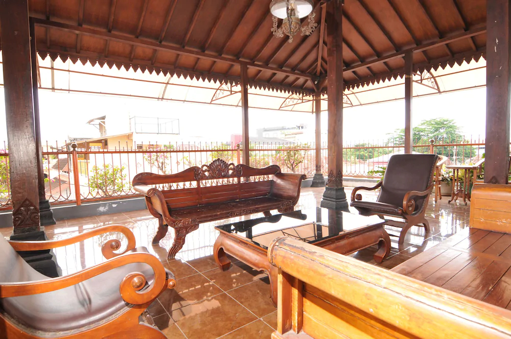 Gloria Amanda Hotel by Airy Rooms