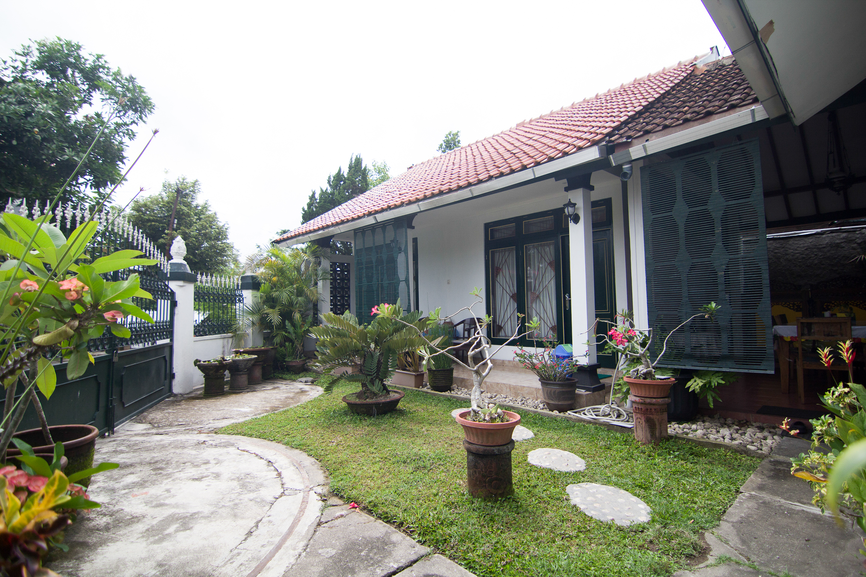 Griya Cemara Homestay By OYO Rooms
