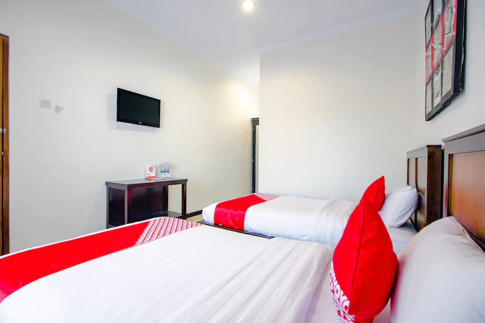 OYO 1650 Griya Joglo Homestay