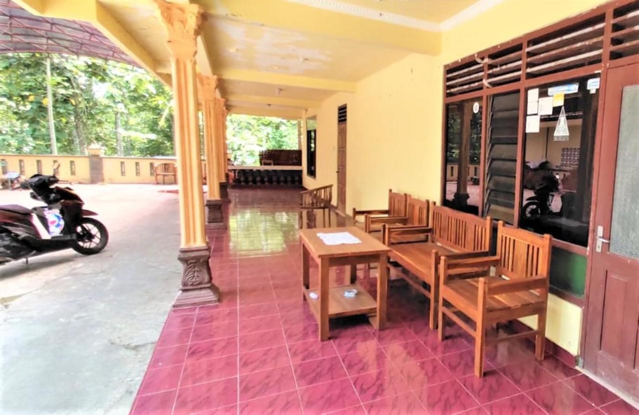 Homestay Azka - Hostel