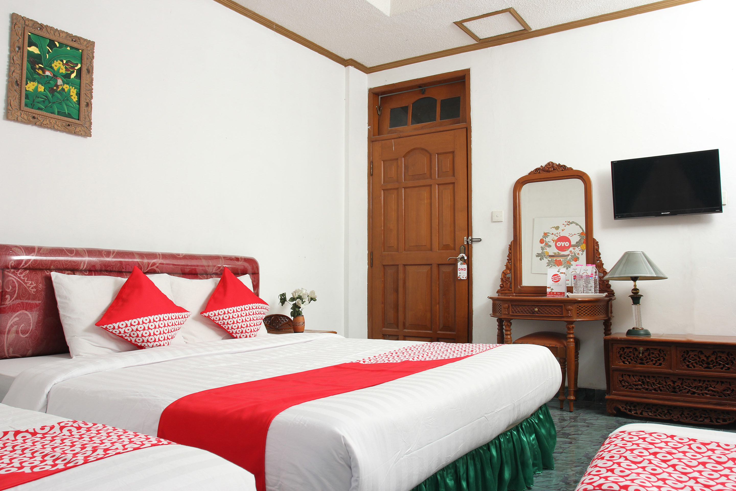 Hotel Mawar Saron By OYO Rooms