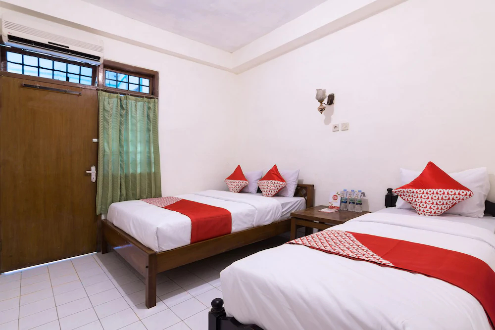 Hotel Prayogo III by OYO Rooms