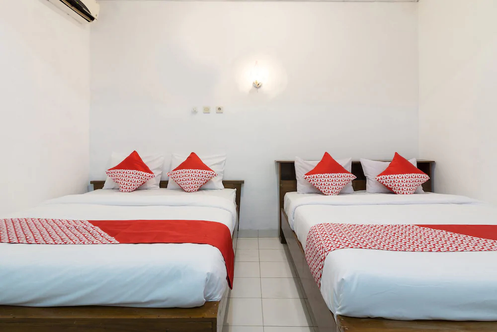 Hotel Prayogo III by OYO Rooms