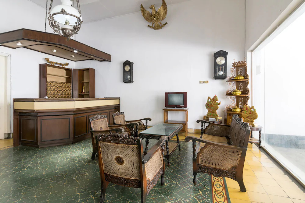 Hotel Prayogo III by OYO Rooms