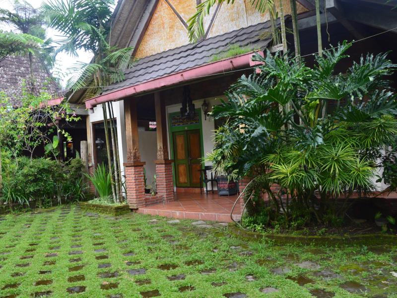 Joglo Plawang International Boutique Villa
