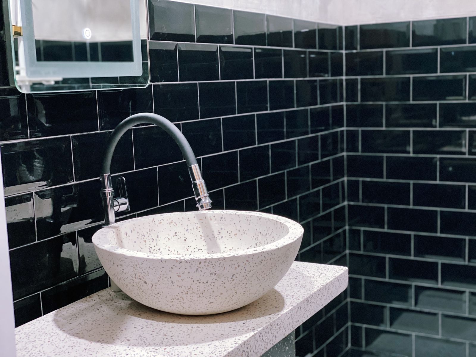 Ketuk Pintu by Turu Kene