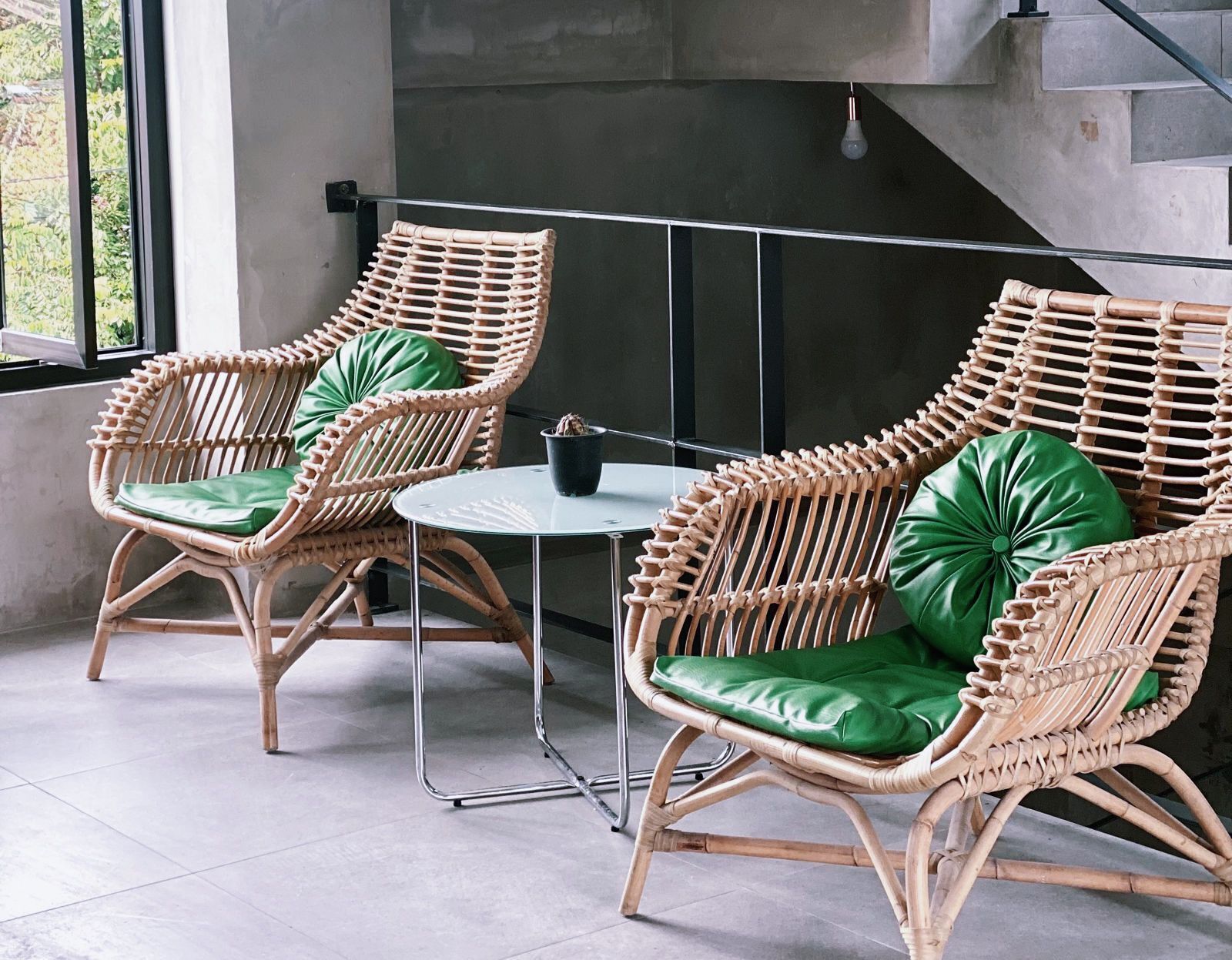 Ketuk Pintu by Turu Kene