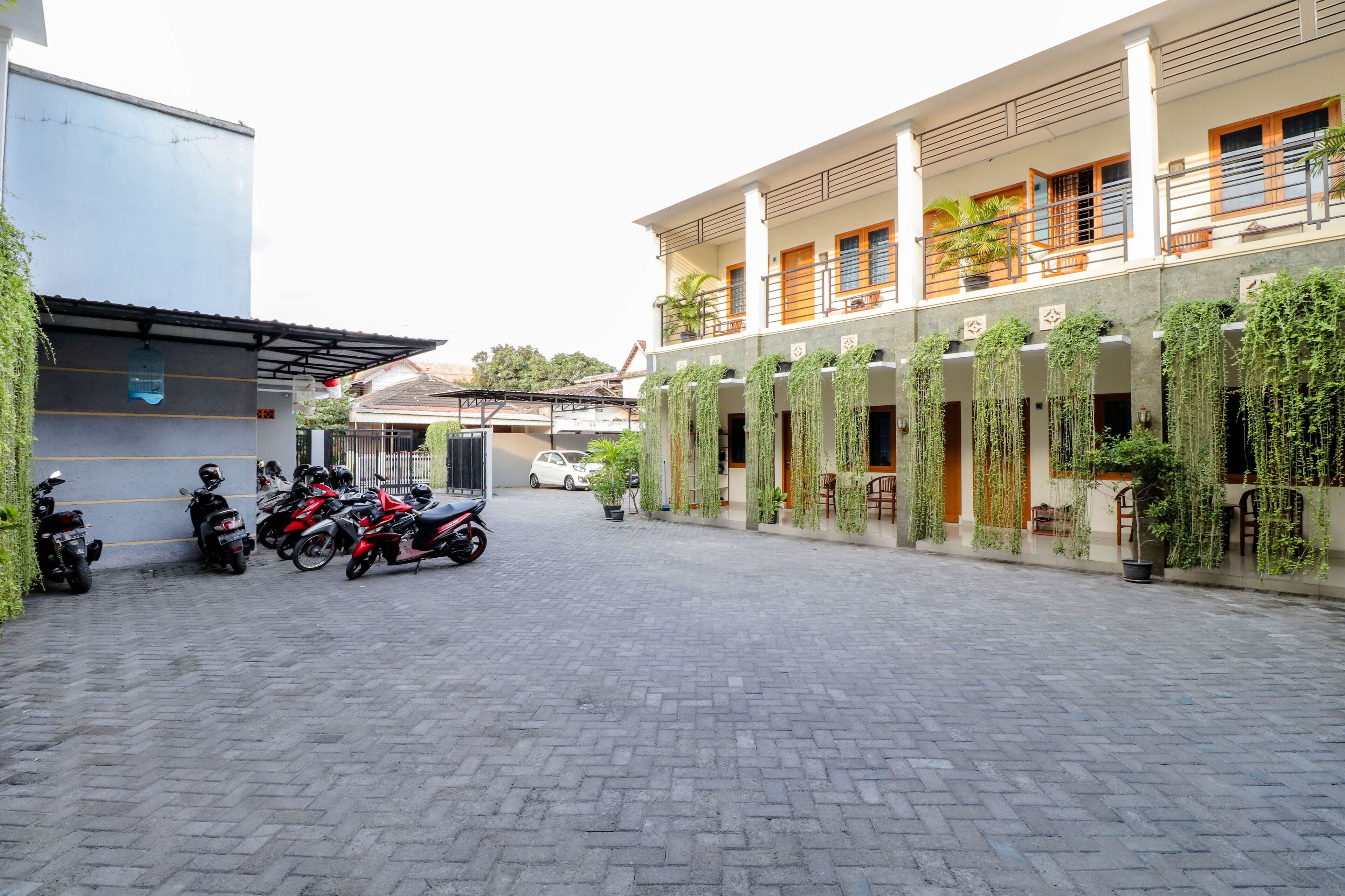 Khatarina Female Residence