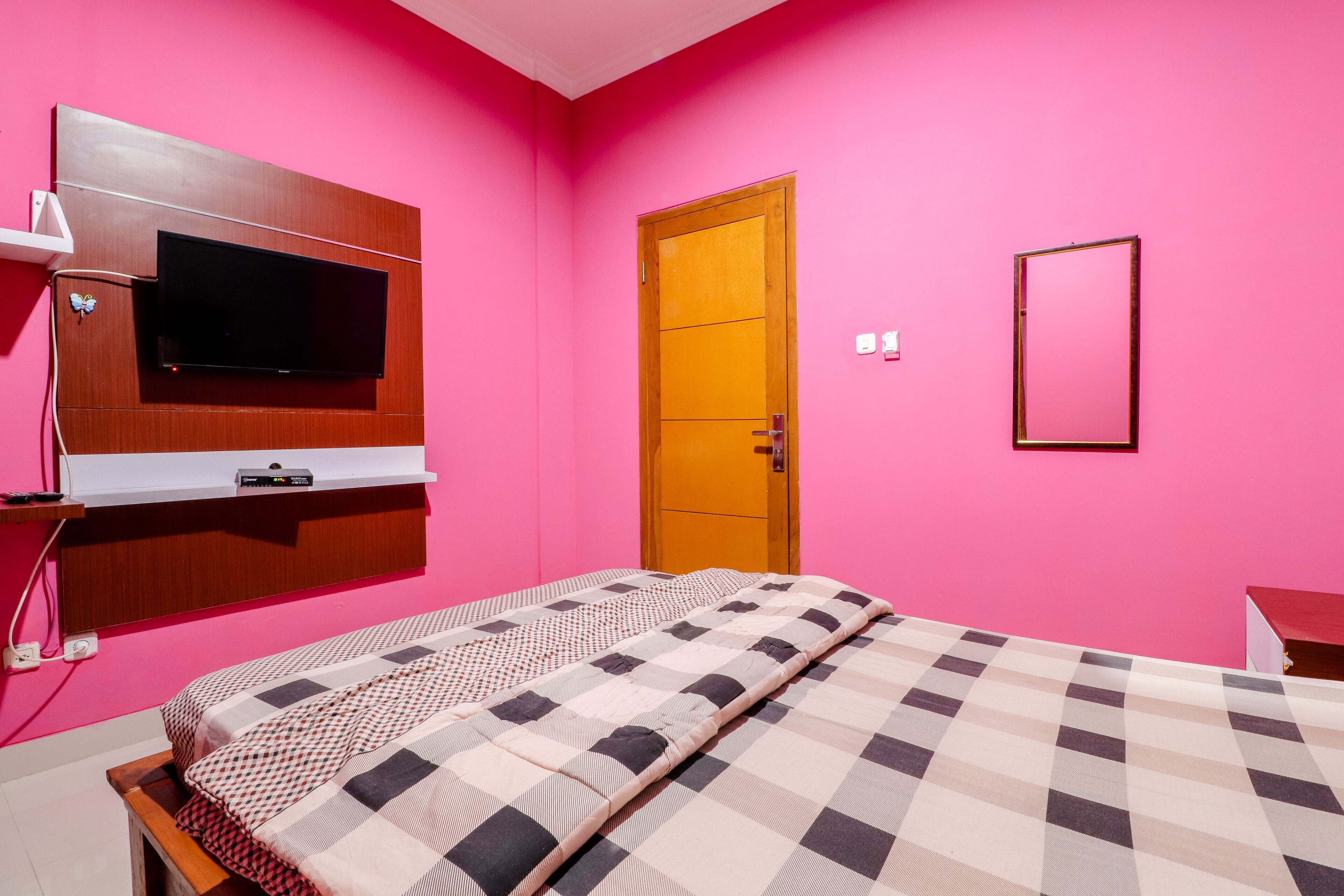 Khatarina Female Residence