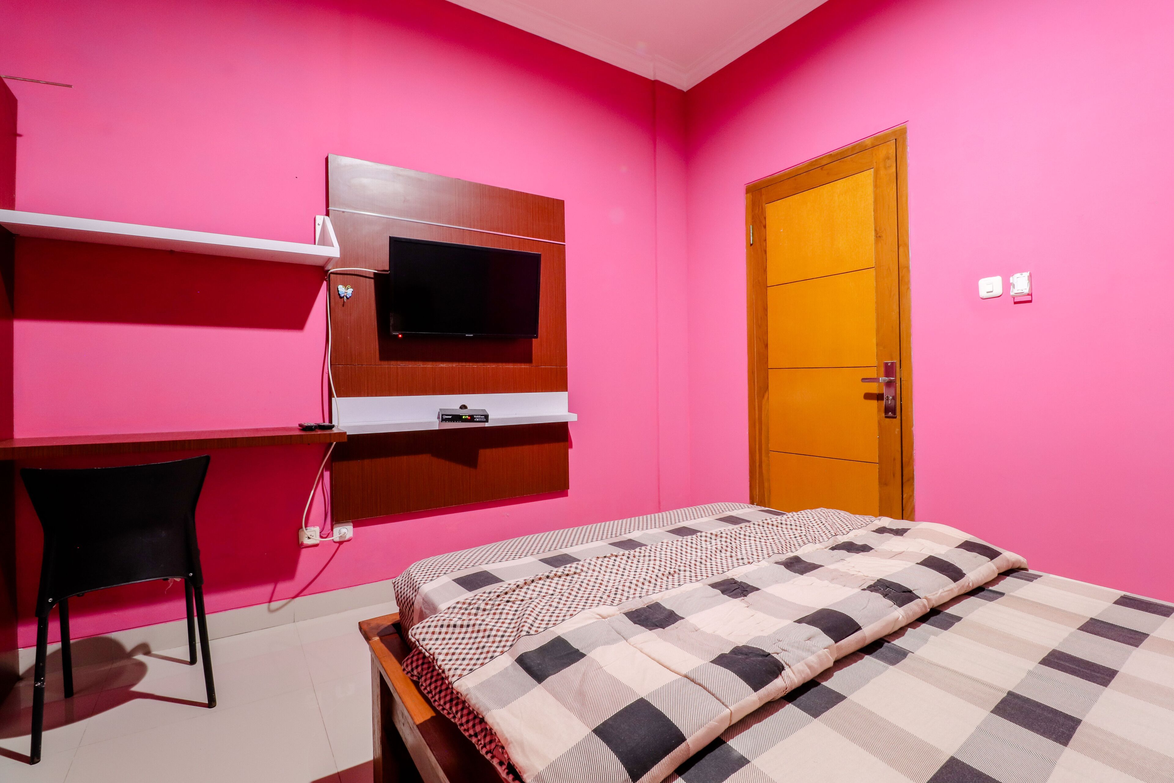 Khatarina Female Residence