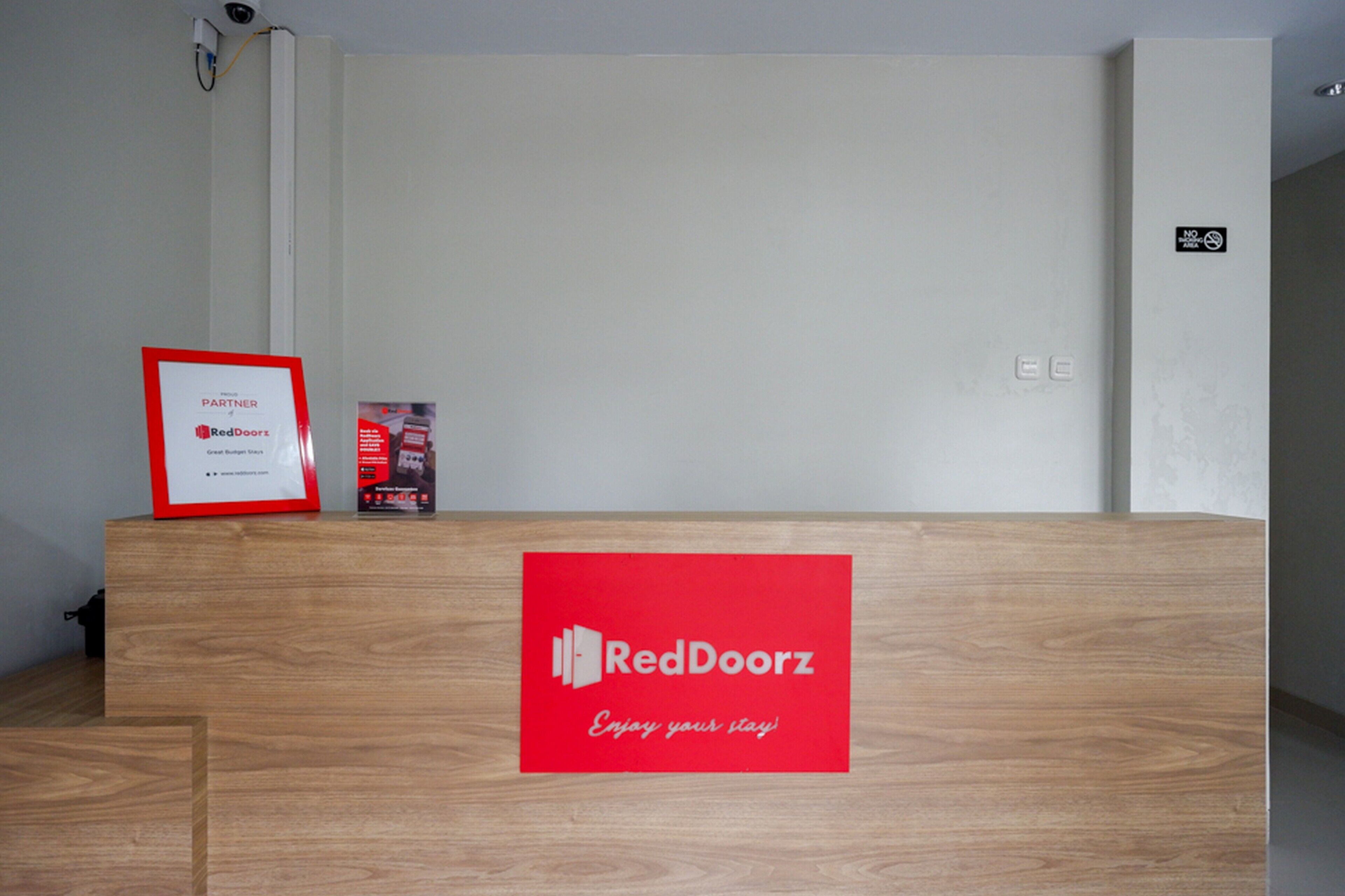 Kurnia Guest House by RedDoorz