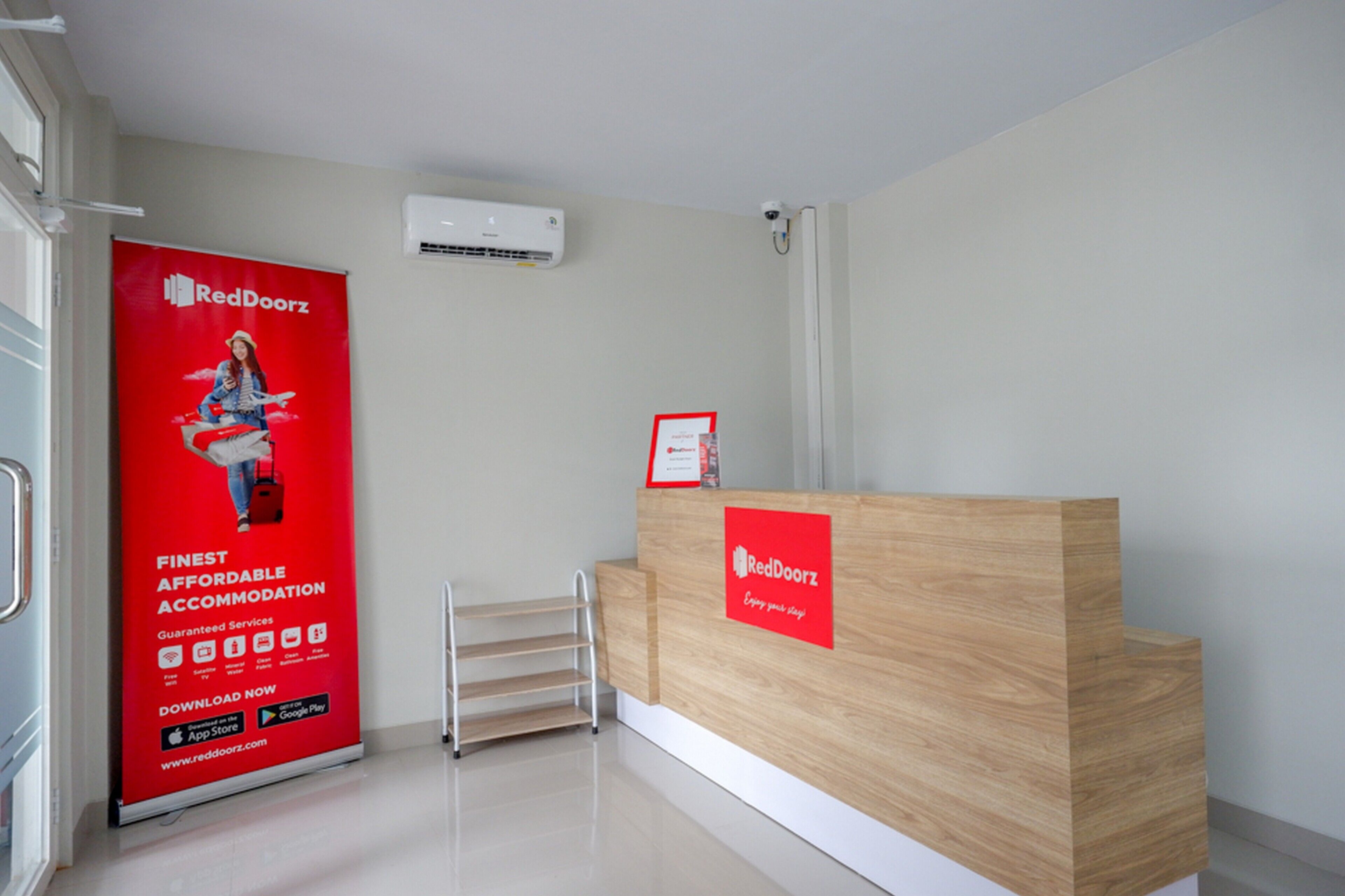 Kurnia Guest House by RedDoorz